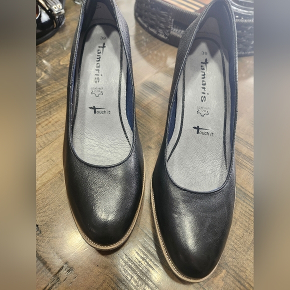 Tamaris Black Leather Pumps Size 39 (9) - Picture 4 of 8